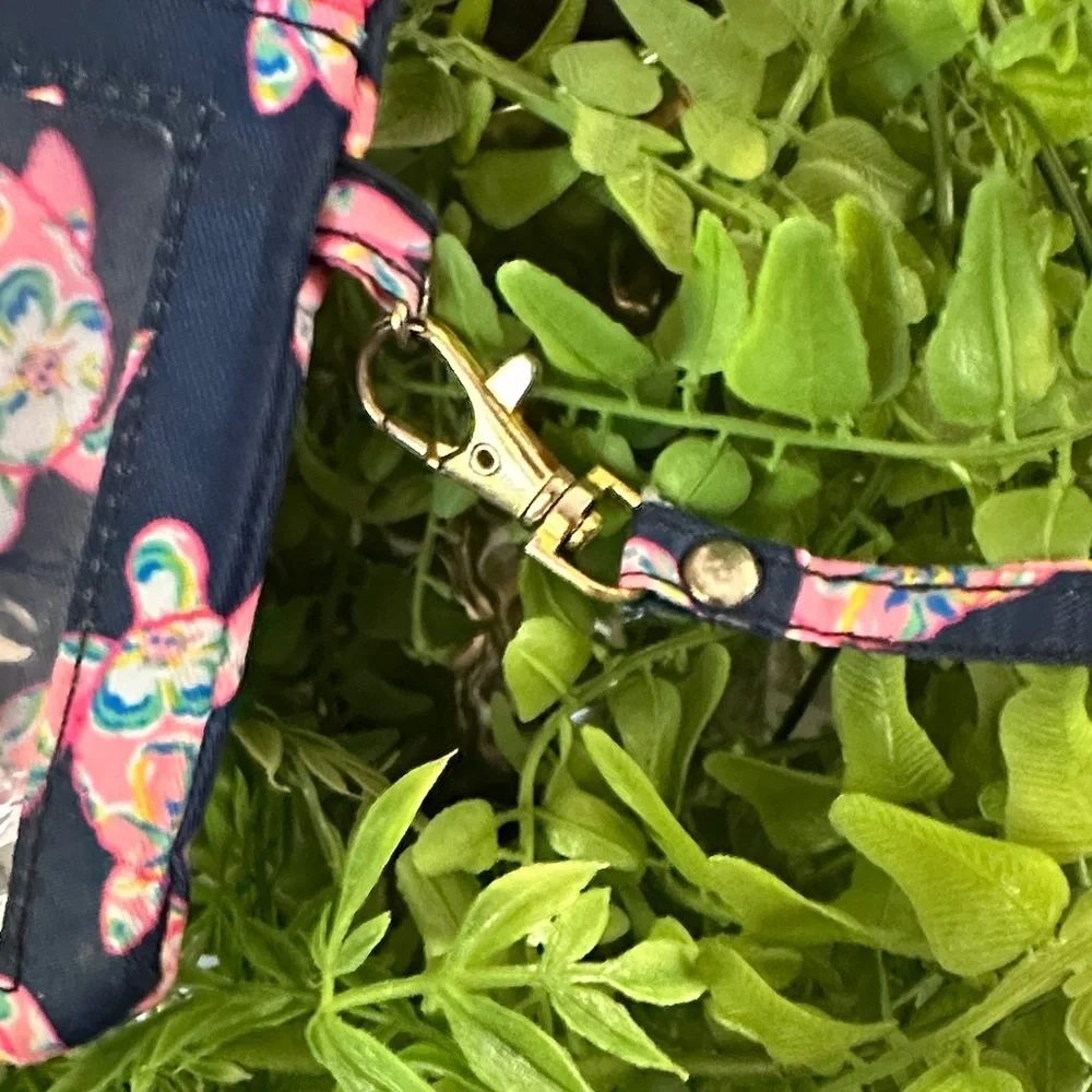 🩷 🐢 Simply Southern Navy and Pink Turtle Wristlet Wallet /Phone Carrier 🩷🐢